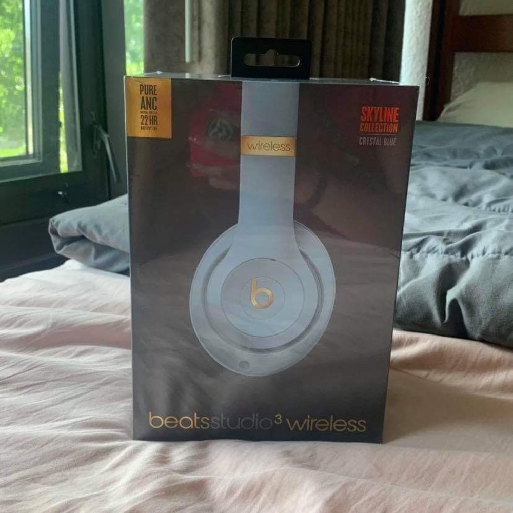 Beats - Picture 3 of 3